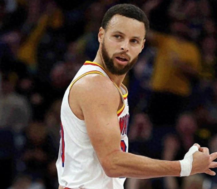 亚博游戏官网-库里在巴塞罗那比赛中败北，出色防守引发热议！气势如虹延续-亚博游戏官网